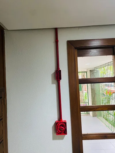 Instalação de sistema de prevenção contra incêndio em edificação — foto 2 de 11