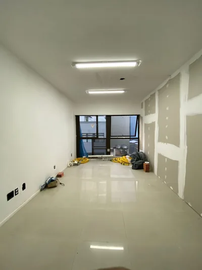 Escritório de advocacia no Centro Histórico de Porto Alegre após a reforma — foto 5 de 7