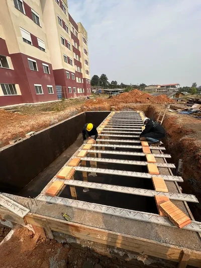 Execução da fossa séptica em condomínio residencial — foto 4 de 7