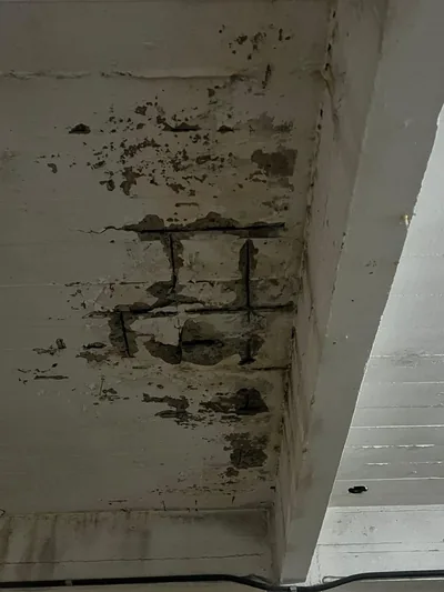 Calçada interna do Condomínio Edifício Palácio depois da obra — foto 4 de 35