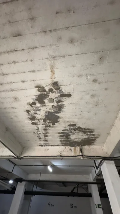 Calçada interna do Condomínio Edifício Palácio depois da obra — foto 17 de 35