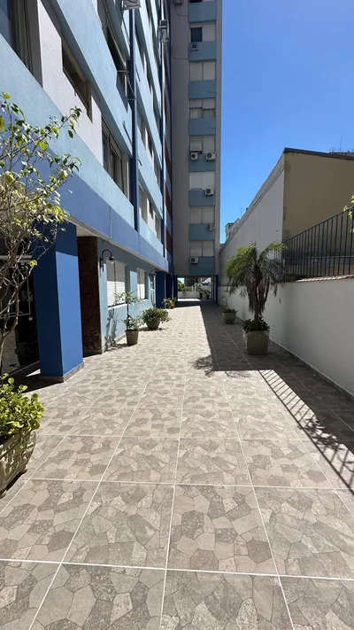 Calçada interna do Condomínio Edifício Palácio depois da obra — foto 30 de 35