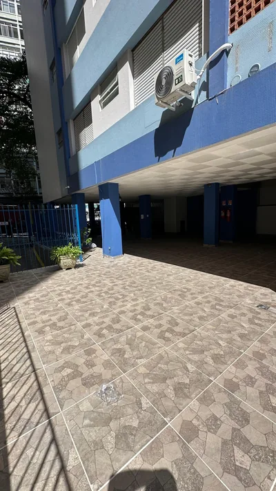 Calçada interna do Condomínio Edifício Palácio depois da obra — foto 31 de 35