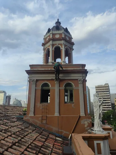 Prédio da Prefeitura de Porto Alegre durante a revitalização — foto 4 de 13