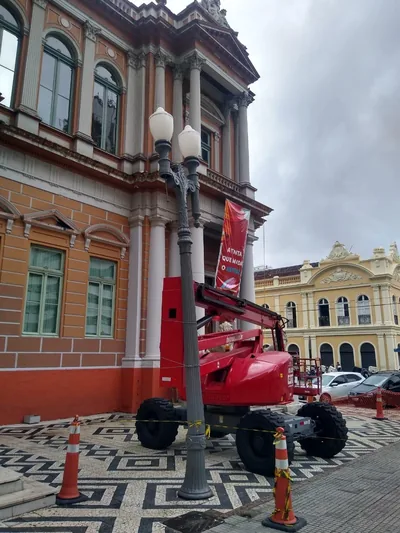 Prédio da Prefeitura de Porto Alegre durante a revitalização — foto 9 de 13