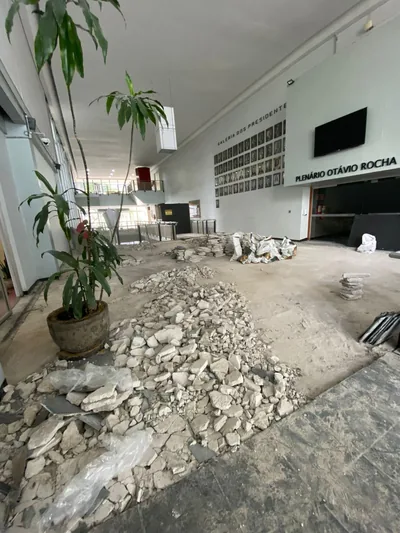 Substituição do piso em ambiente da Câmara Municipal de Porto Alegre — foto 2 de 21