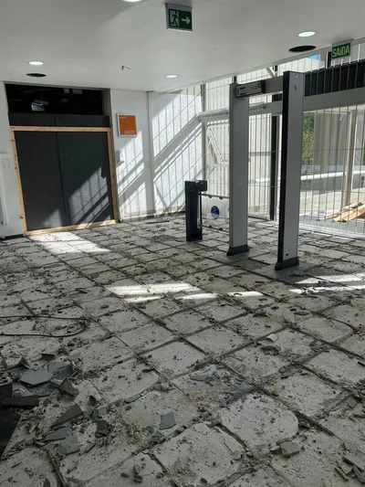 Substituição do piso em ambiente da Câmara Municipal de Porto Alegre — foto 4 de 21