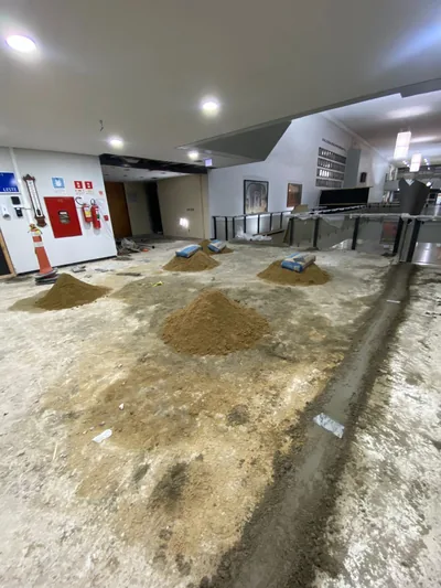 Substituição do piso em ambiente da Câmara Municipal de Porto Alegre — foto 5 de 21