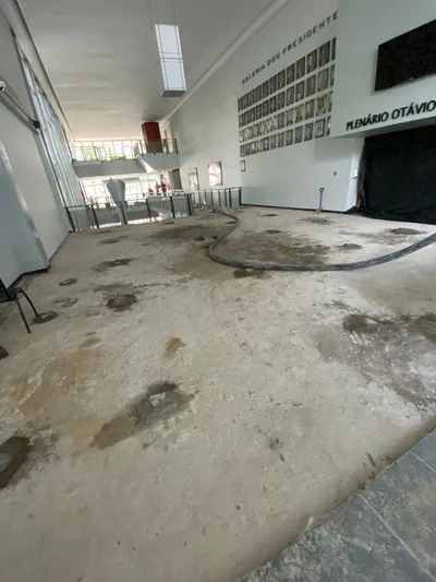 Substituição do piso em ambiente da Câmara Municipal de Porto Alegre — foto 7 de 21